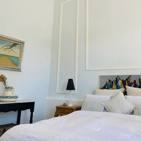 Chateau בית אירוח *