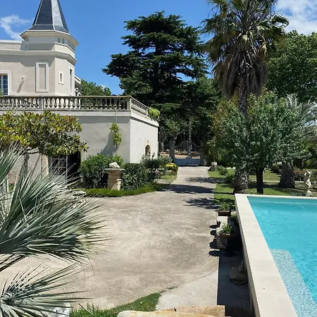 Chateau בית אירוח *